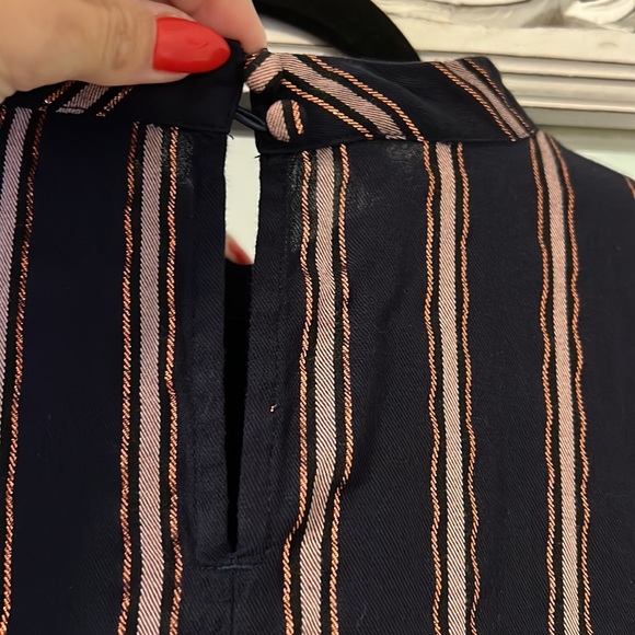 Hinge long sleeve metallic striped blouse - Picture 6 of 7
